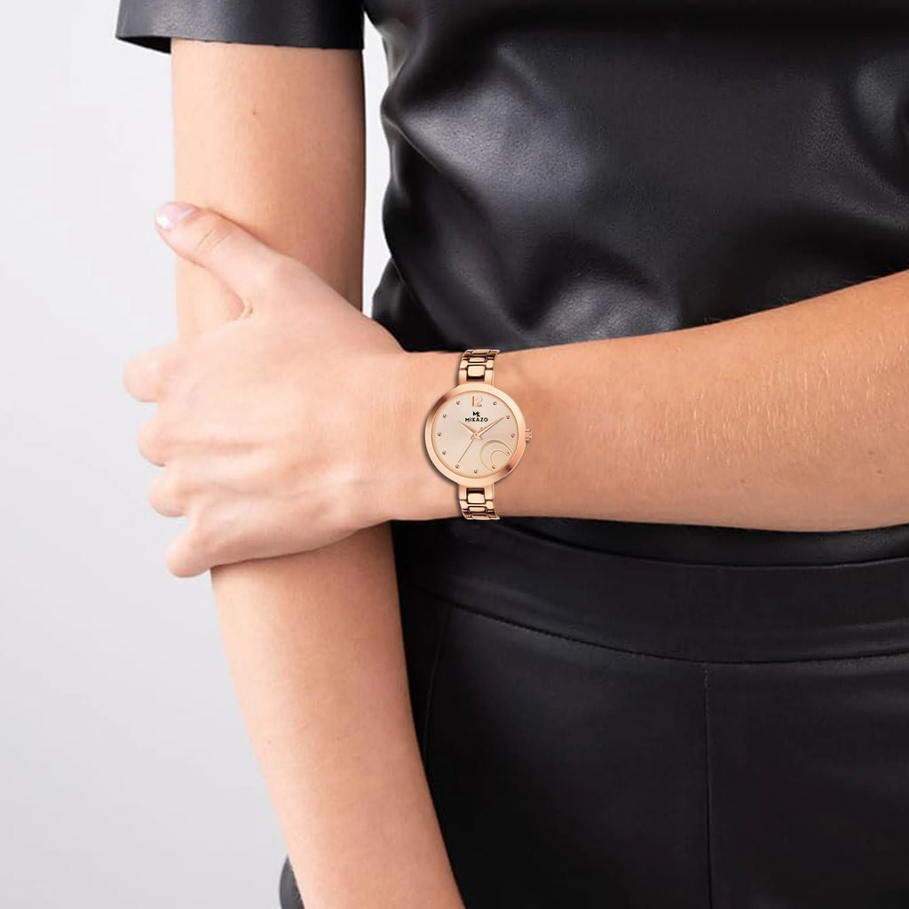 Elegant Blush Glow - Half Moon Rosegold