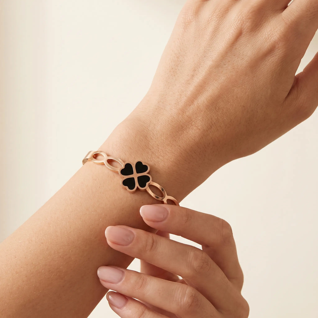 Midnight Clover Rose Gold Bracelet