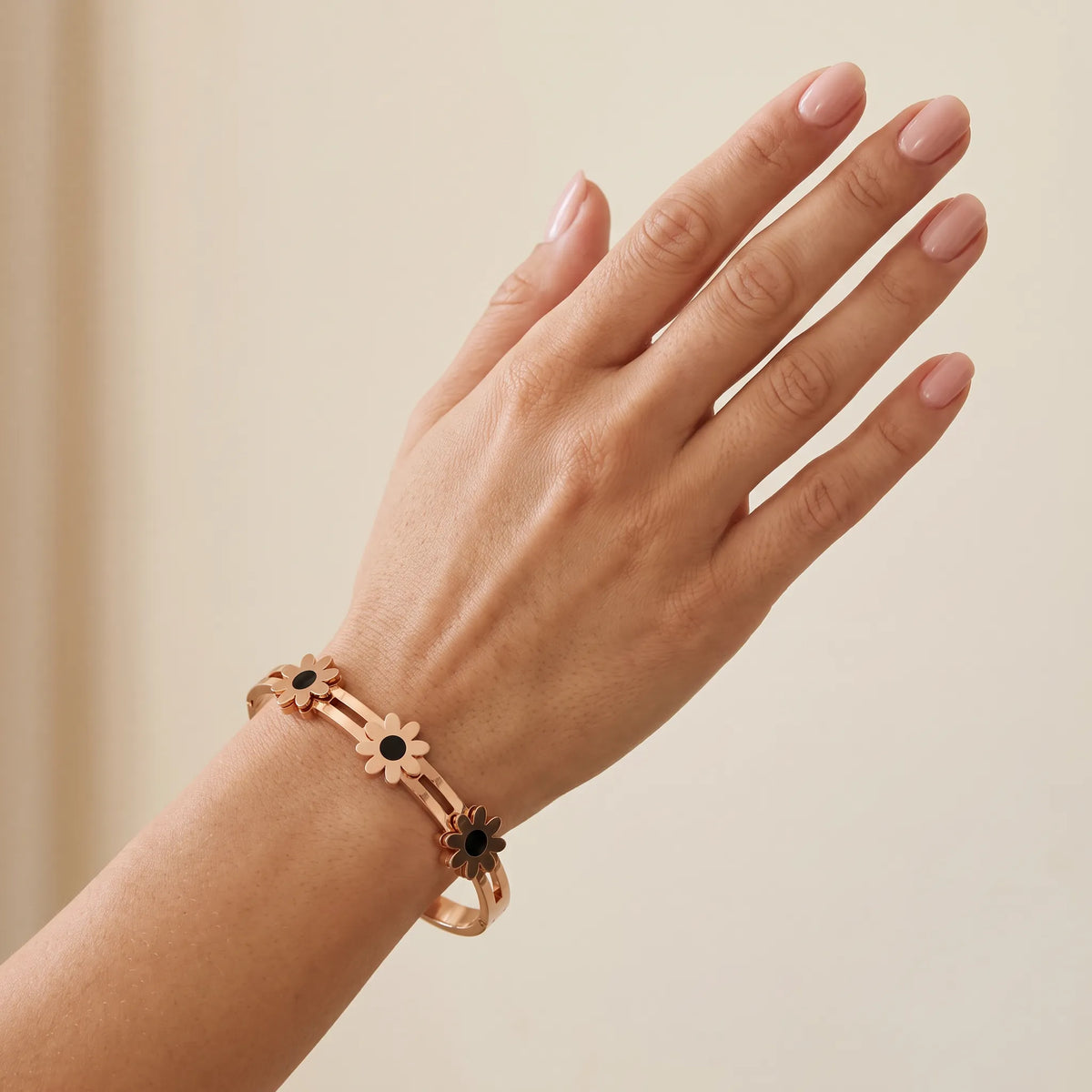 Noir Daisy Trio Rose Gold Bracelet